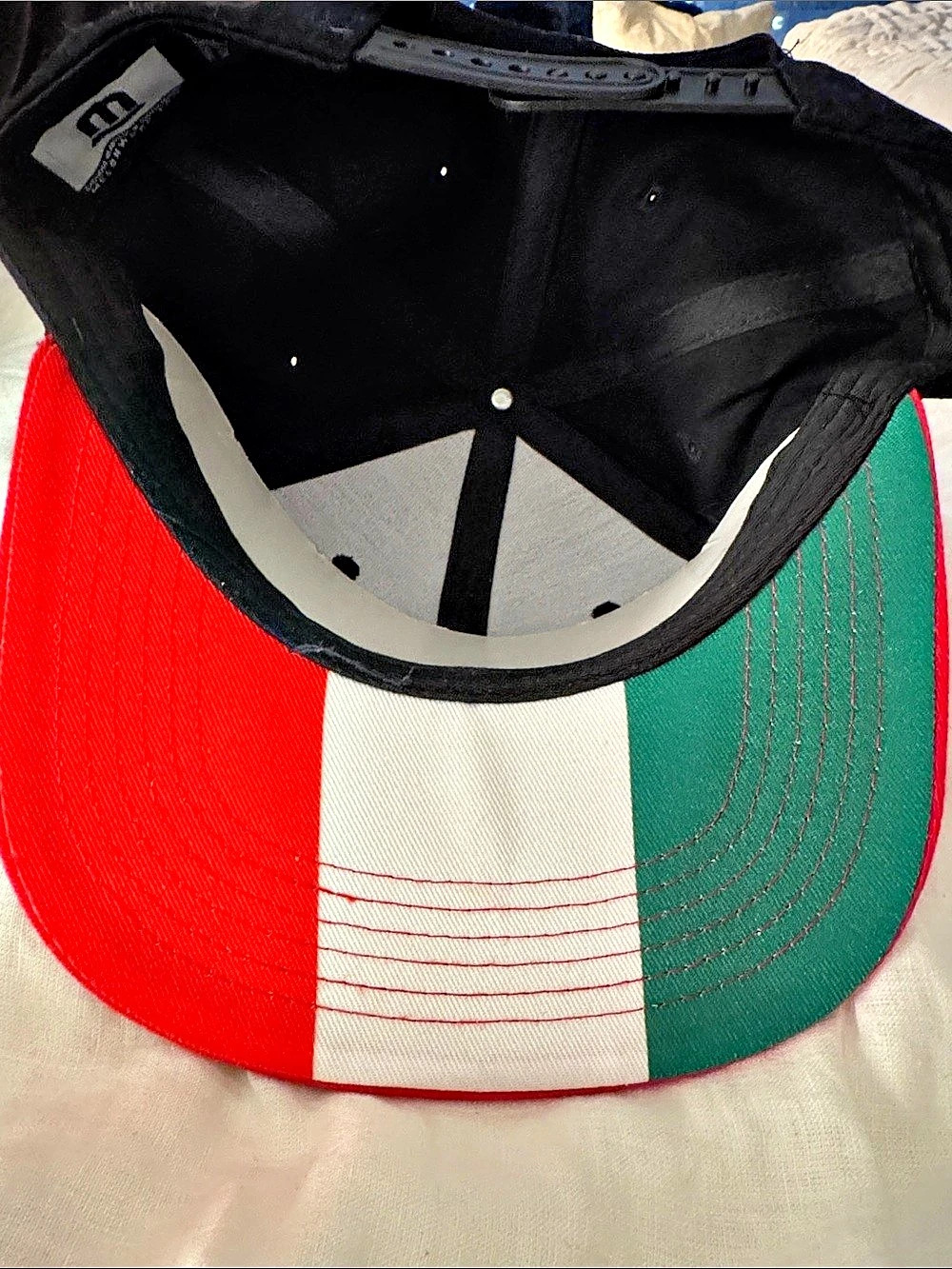 Color Block Baseball Cap Like New - Picture 2 of 2